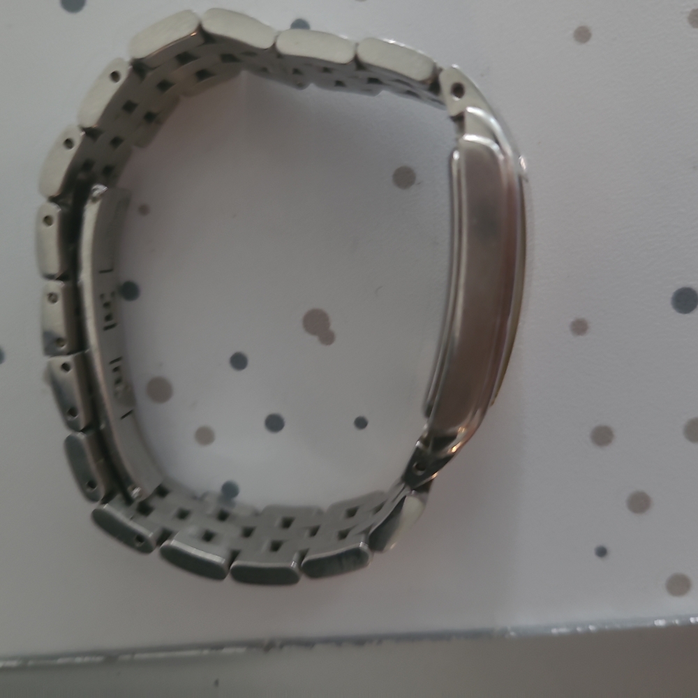 Hamilton Vintage Watch Classic Silver Tone Needs Battery As Is - Picture 6 of 11